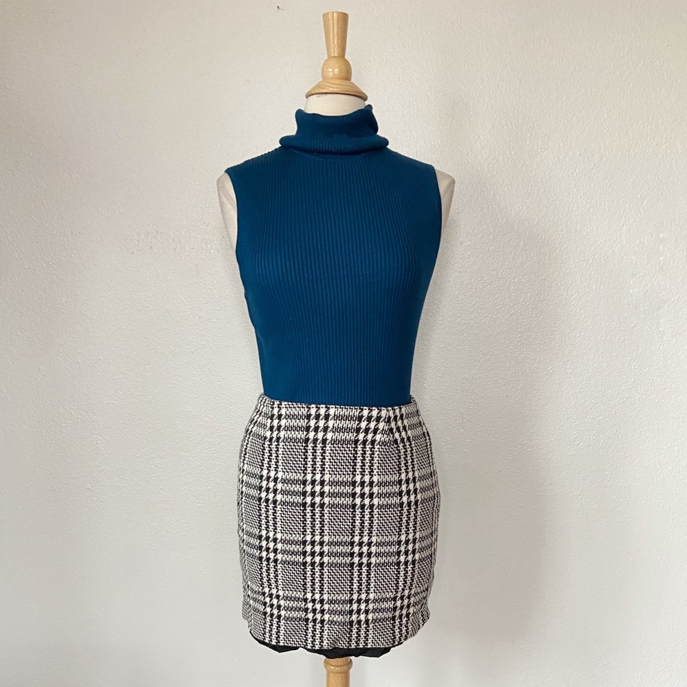 Vintage 80s White & Black Wool Blend Sheath Skirt